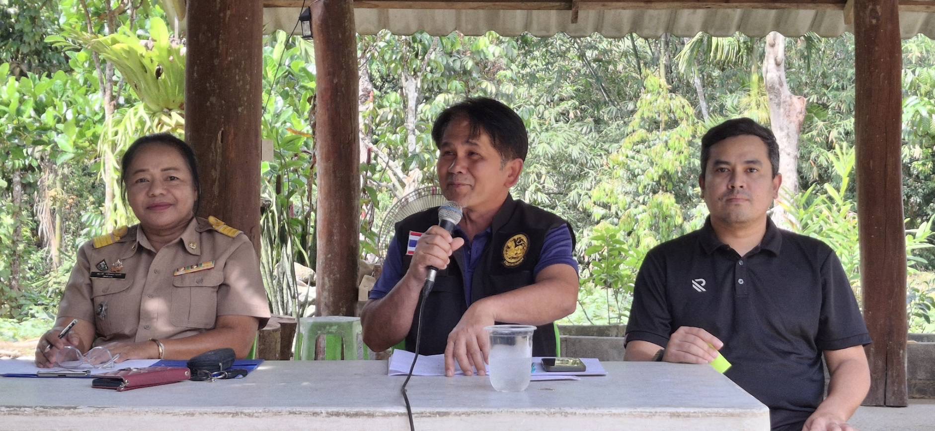 พช.ศรีนครินทร์ ร่วมประชุมกำนัน ผู้ใหญ่บ้าน ตำบลบ้านนา อำเภอศรีนครินทร์ จังหวัดพัทลุง