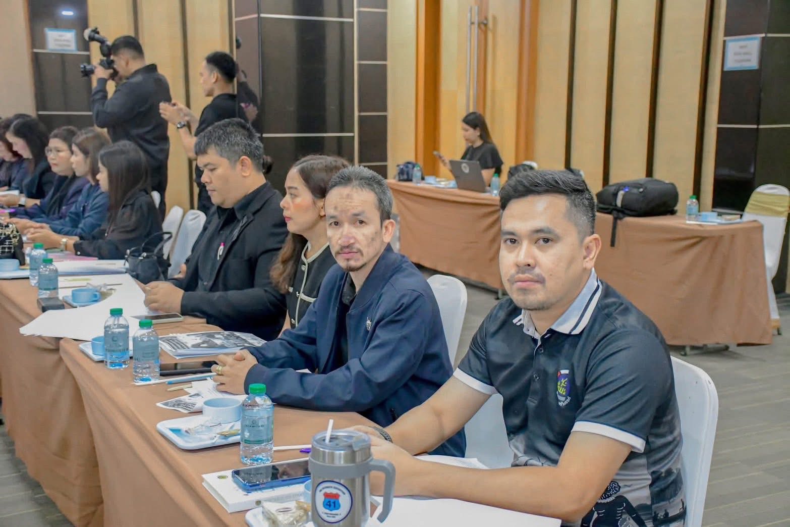 พช.ศรีนครินทร์ เข้าร่วมการประชุมรับรองผลการจัดเก็บข้อมูล จปฐ. ปี 2569 ขับเคลื่อนการพัฒนาคุณภาพชีวิตประชาชน